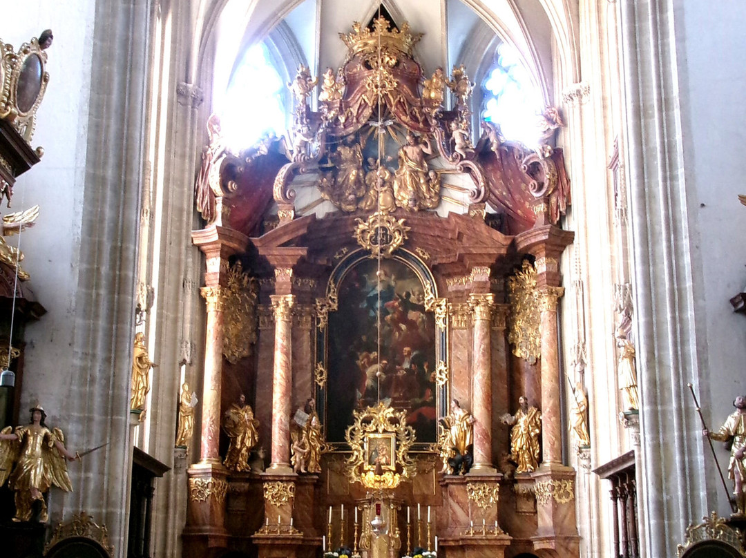 Piaristenkirche-克伦姆斯必去景点