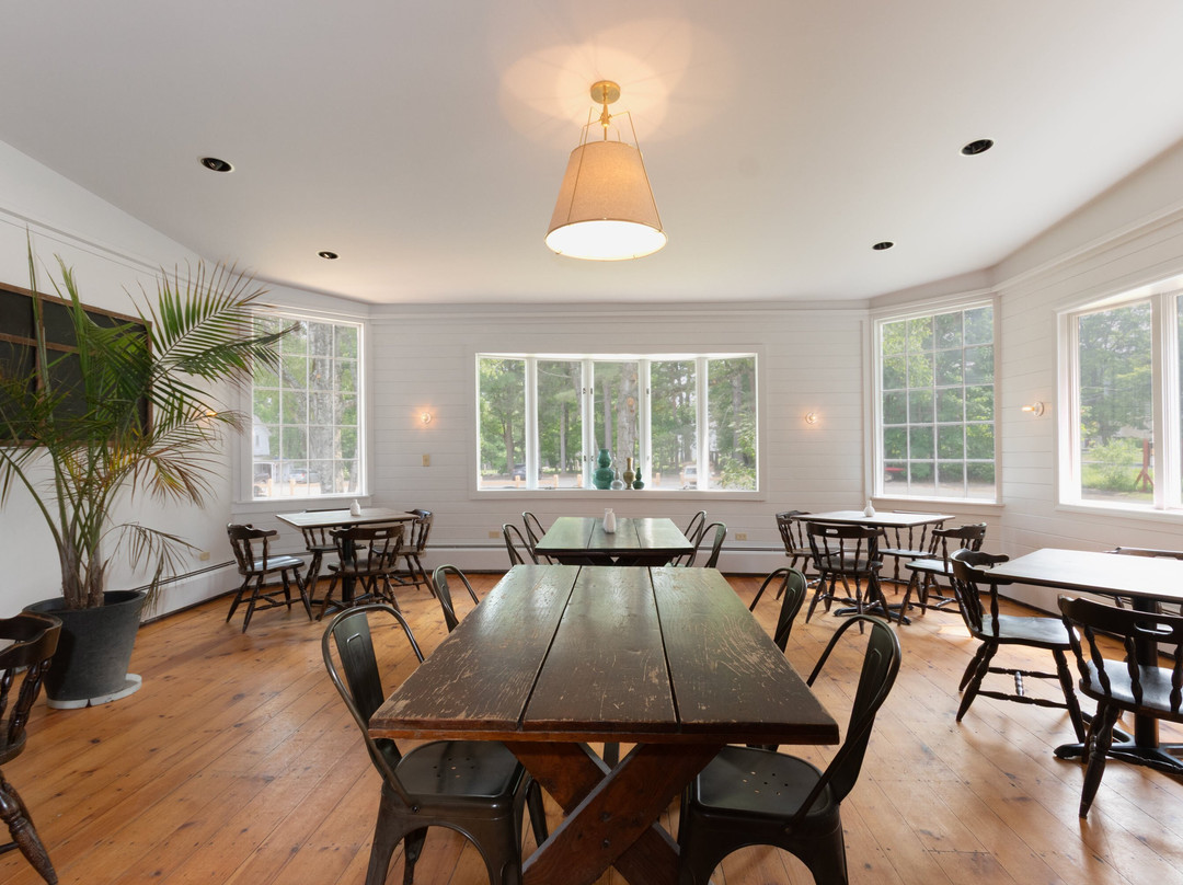 The Buttonball Inn主图