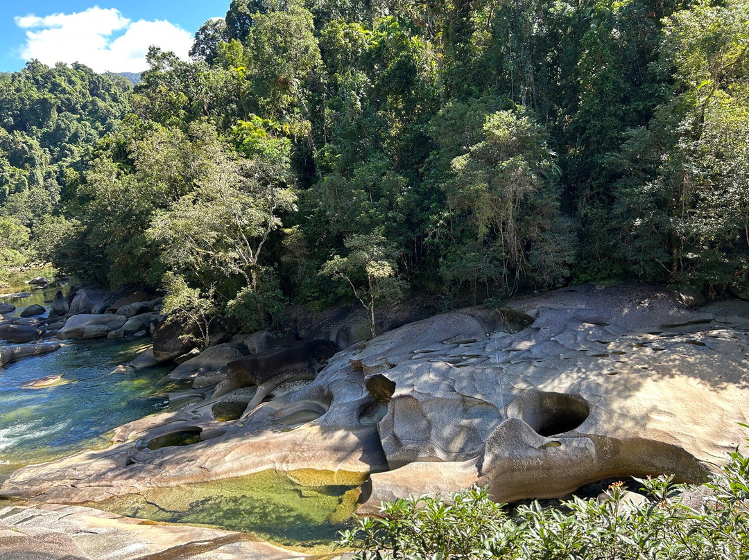 Babinda Boulders-Babinda必去景点