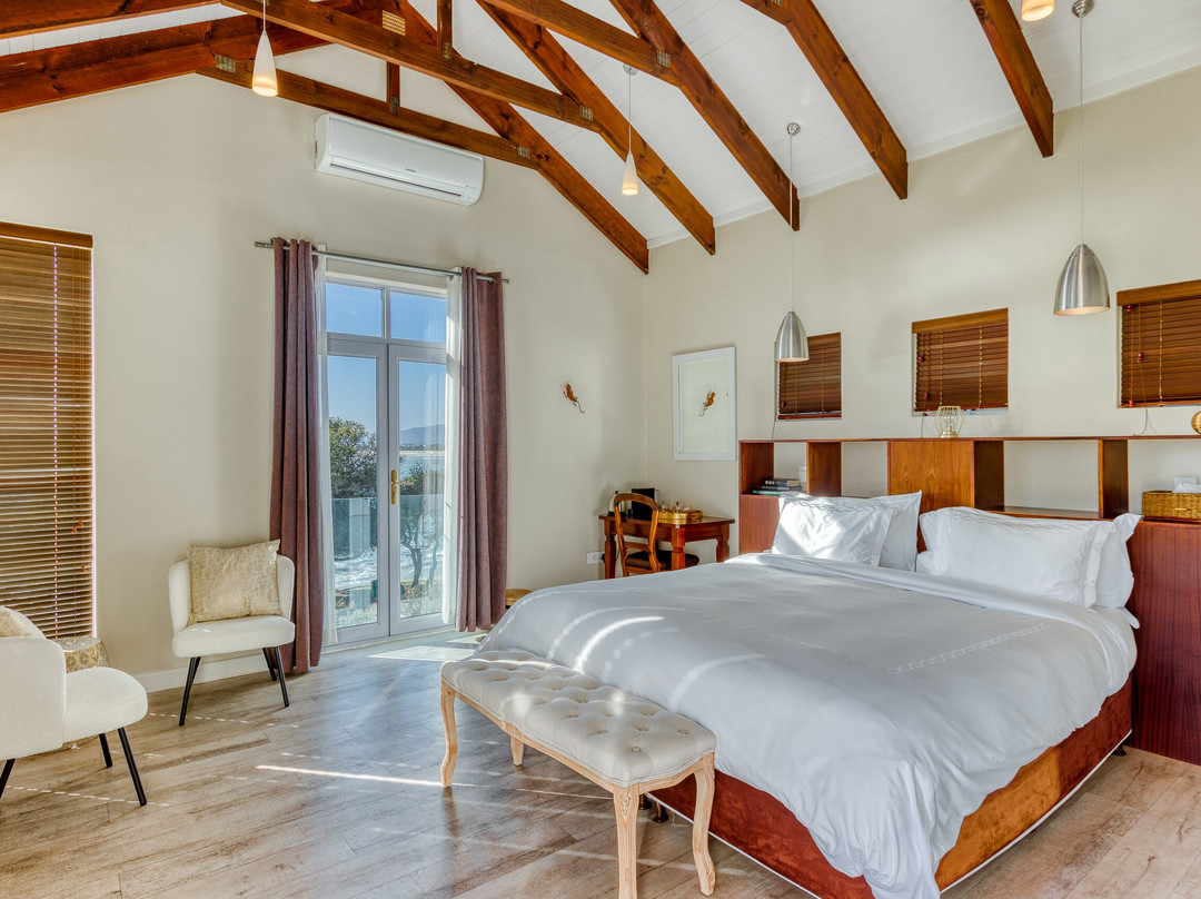 Manor on the Bay主图