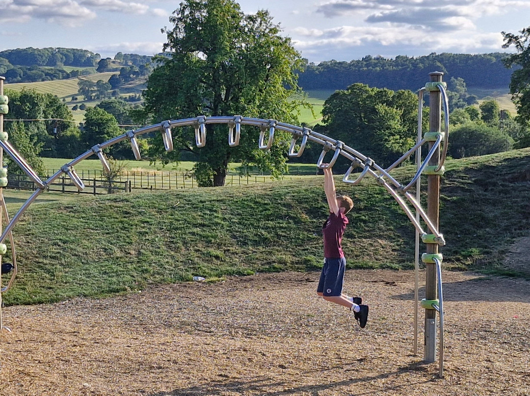 Broadway Playground-百老汇必去景点
