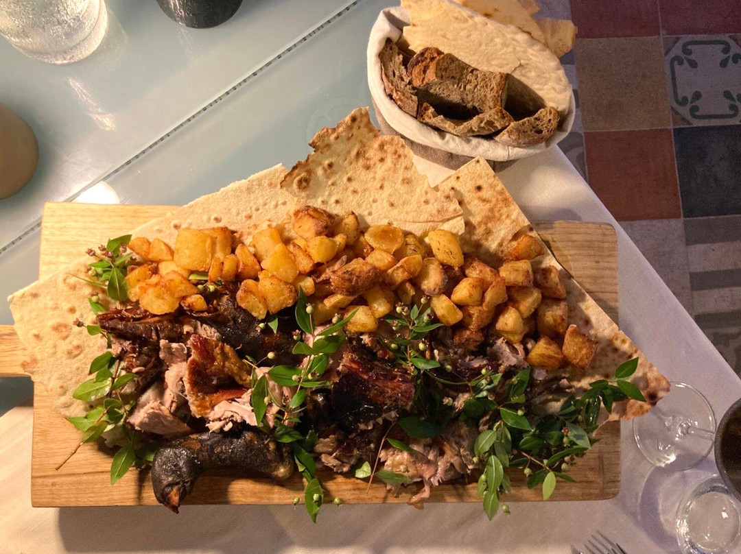 Estro Restaurant Presso Aquae Sinis