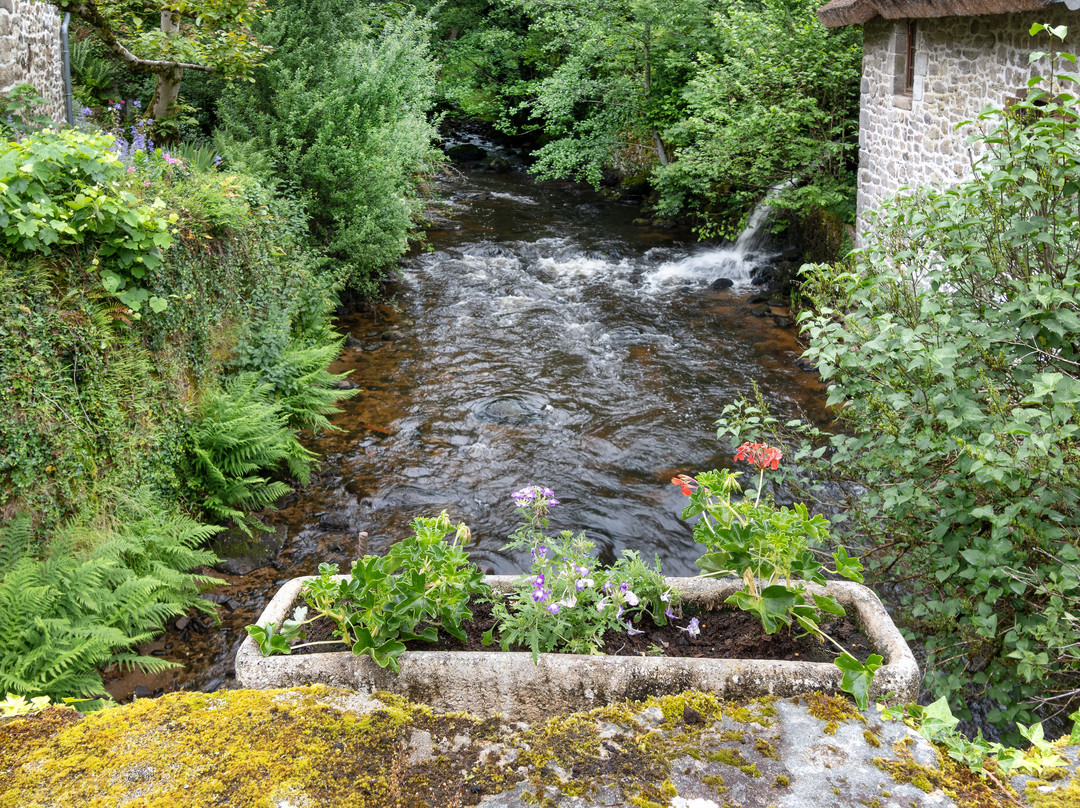 Pont Du Péage-Gimel-les-Cascades必去景点