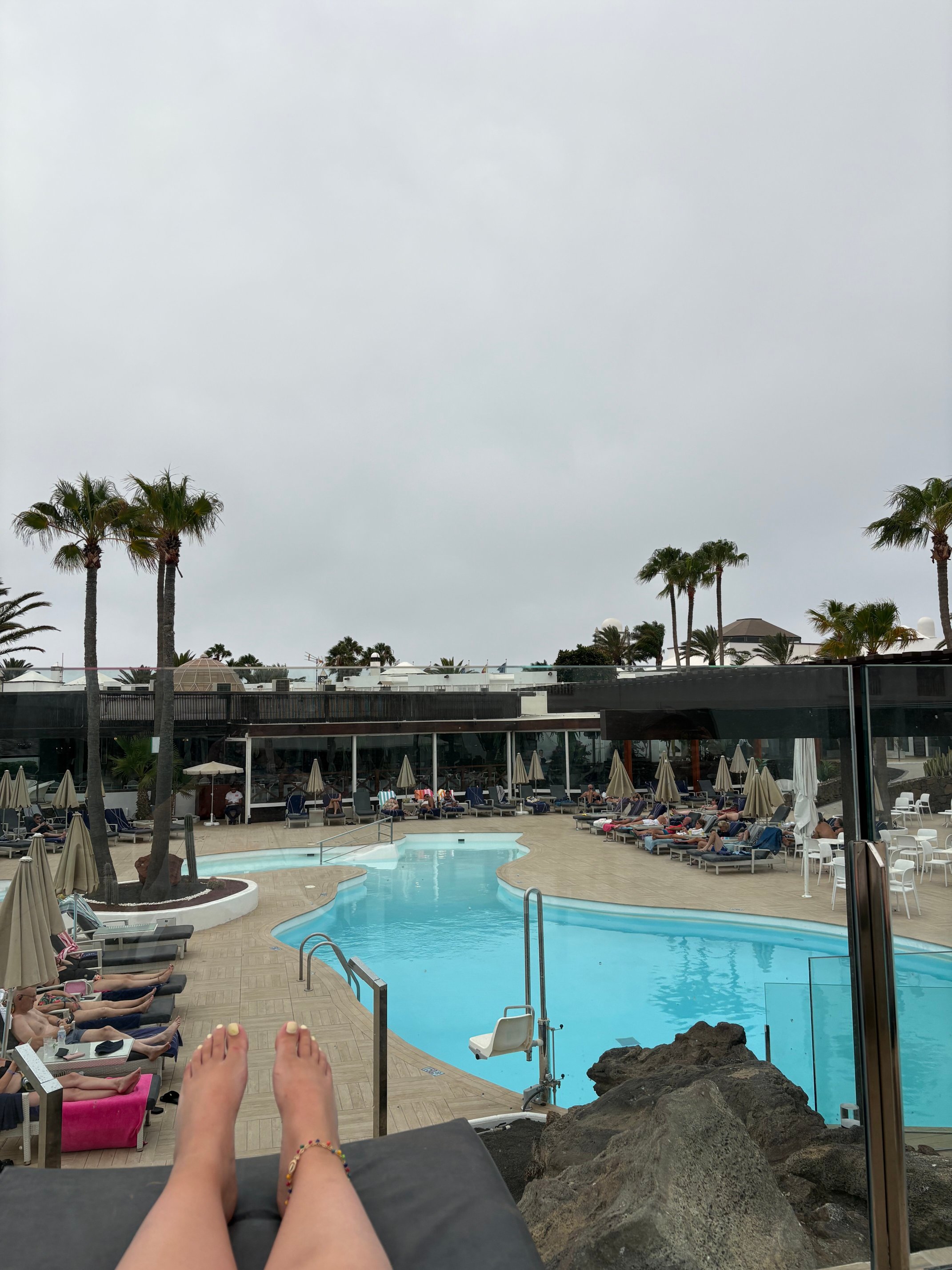 H10巴伊亚布兰卡洛克酒店-泳池