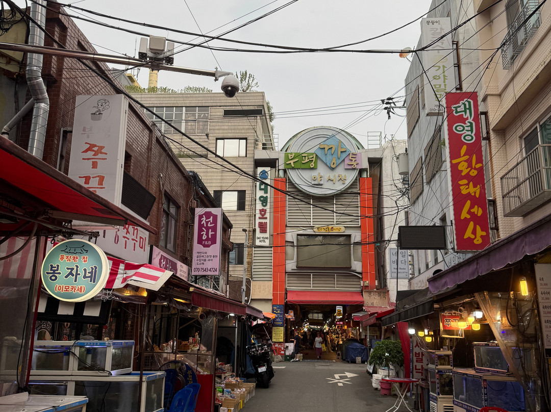 Bupyeong Market-釜山必去景点