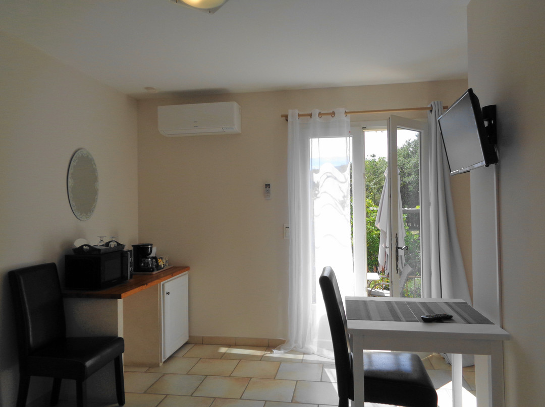 Le Clos Des Lavandes主图