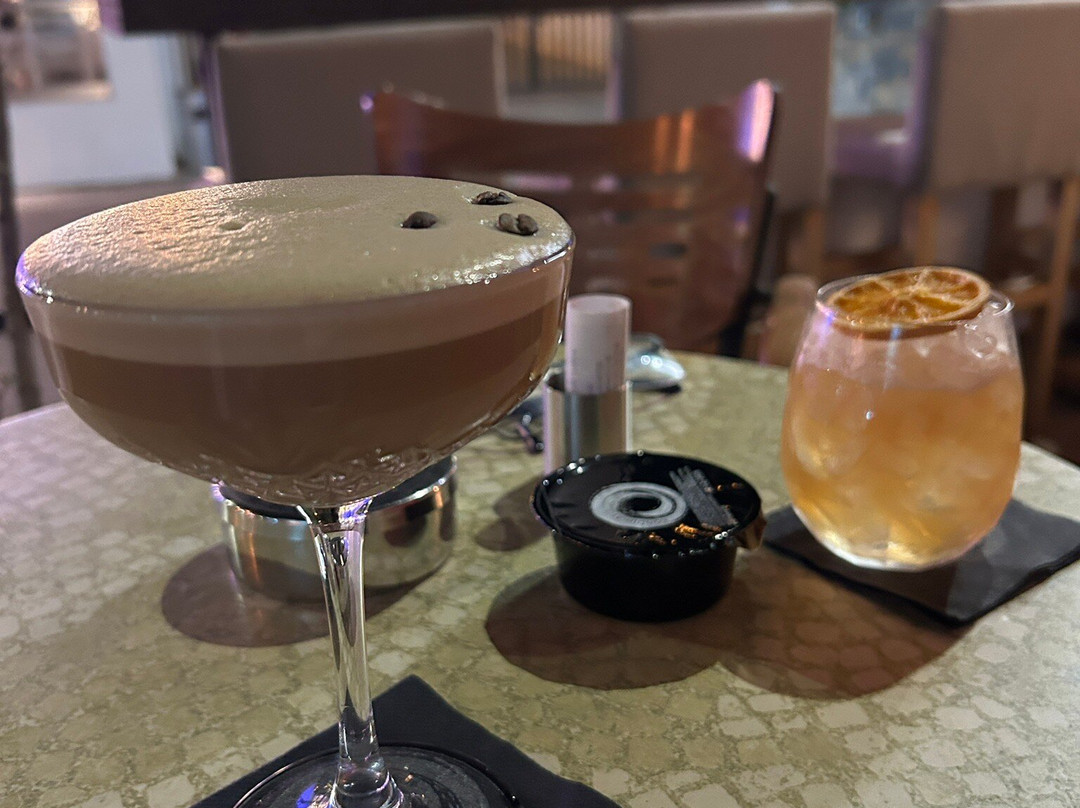 KonDimAr Cocktail Bar-古韦斯必去景点
