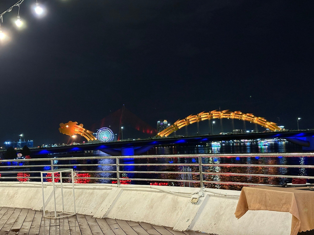 Du Thuyền Marina Restaurant Đà Nẵng