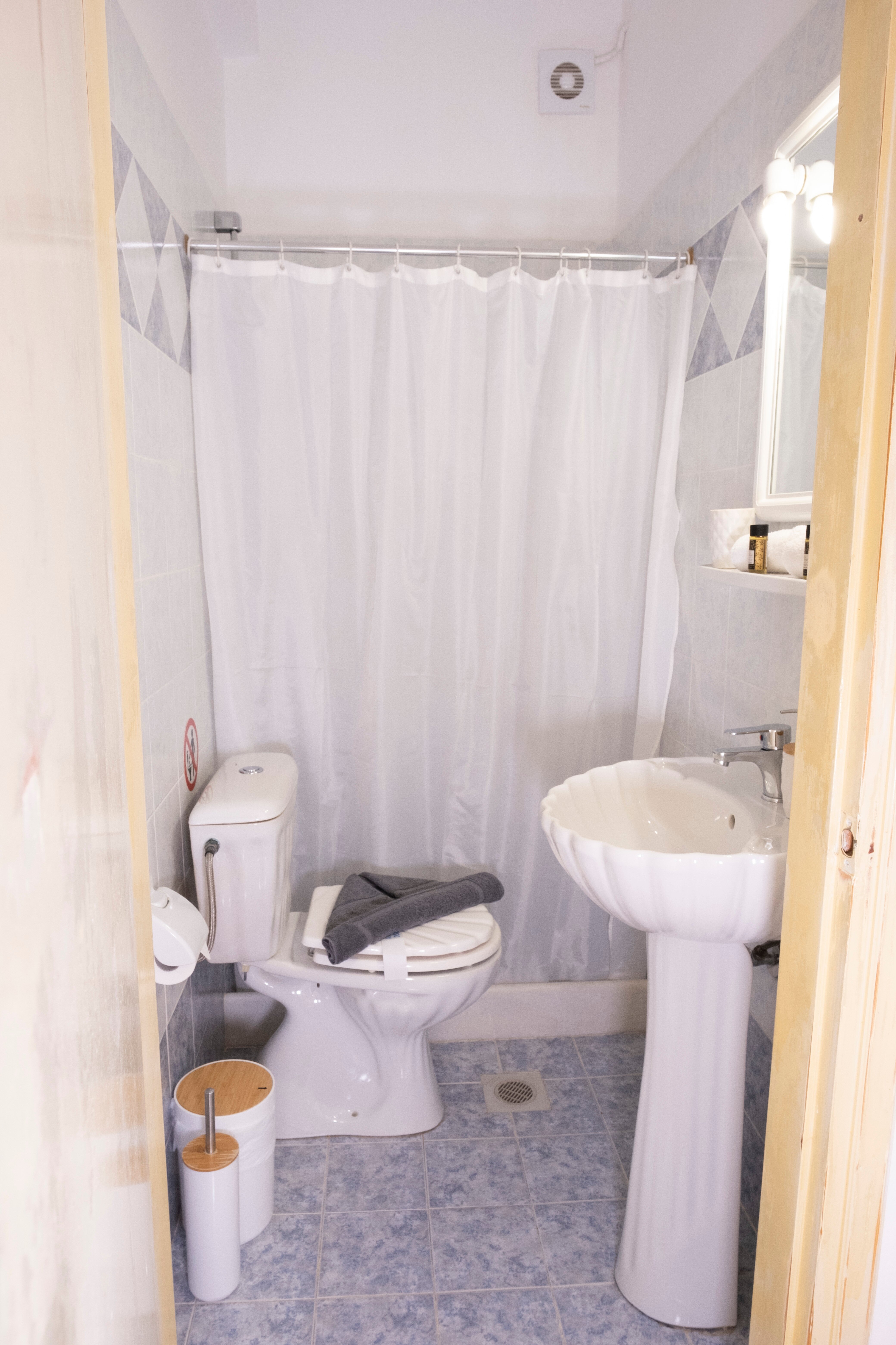 Onar Syros - Rustic Rooms-浴室