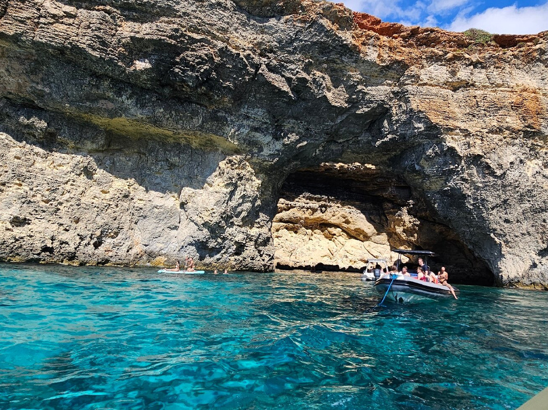 Aquaholic Boat Charters-圣保罗湾城必去景点