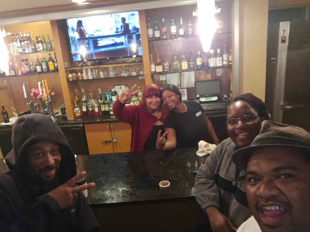 威廉斯堡假日套房酒店主图