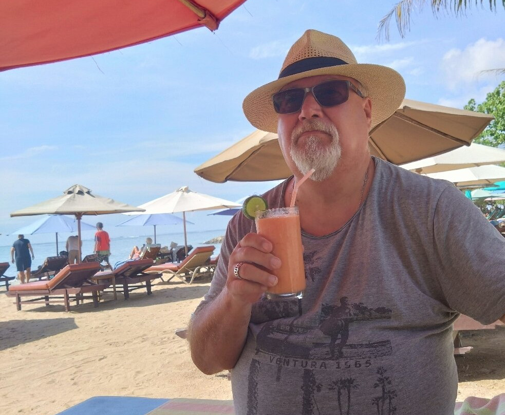 Karang Beach-沙努尔必去景点