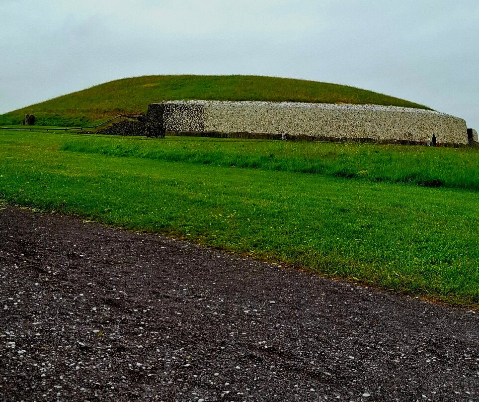 Newgrange-Donore必去景点