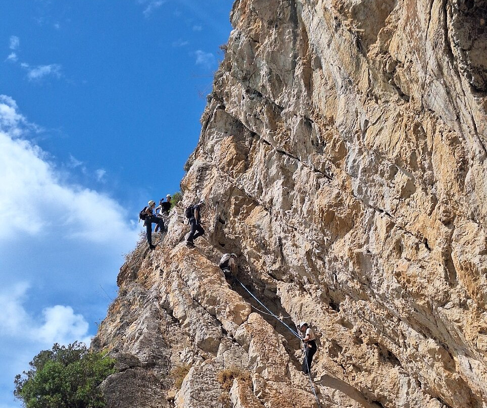 Vertente Natural-塞新布拉必去景点