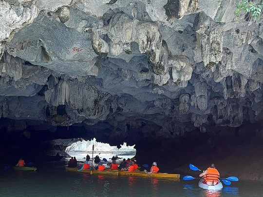 Vietnam Venture Travel-Cat Ba Town必去景点