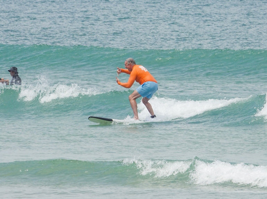 冲浪与生活酒店主图