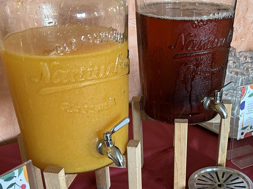 维多利亚宫酒店主图