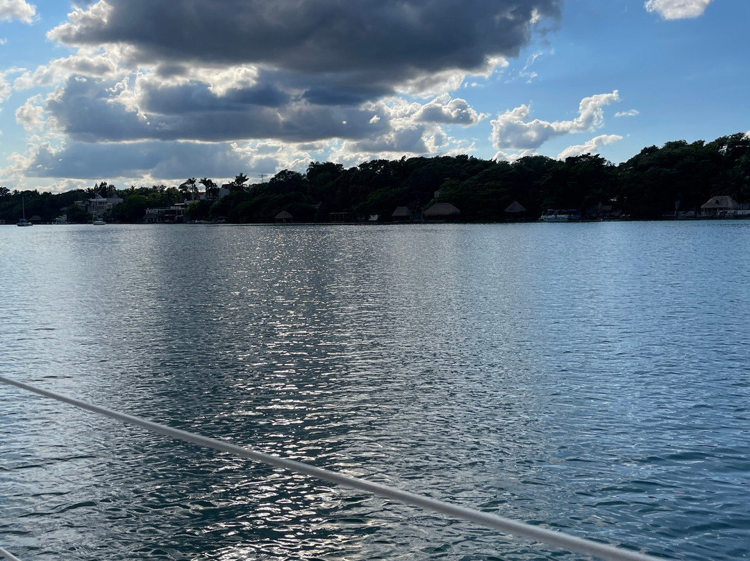 Veleando Ando Bacalar-Bacalar必去景点