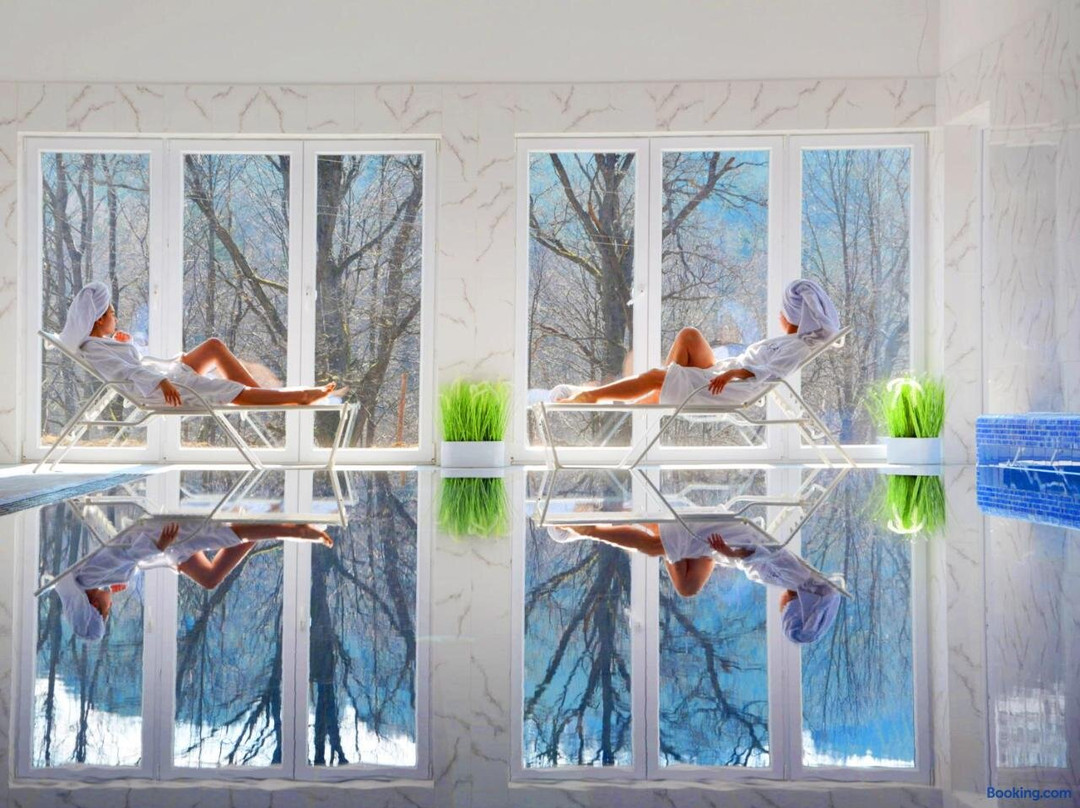 Dwor Leszczowate主图