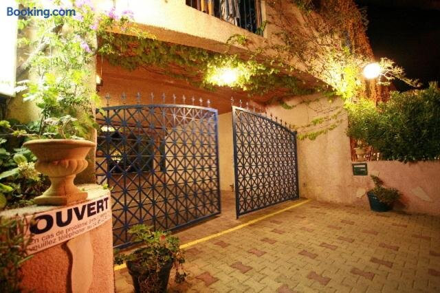 科伦巴拉公寓式酒店