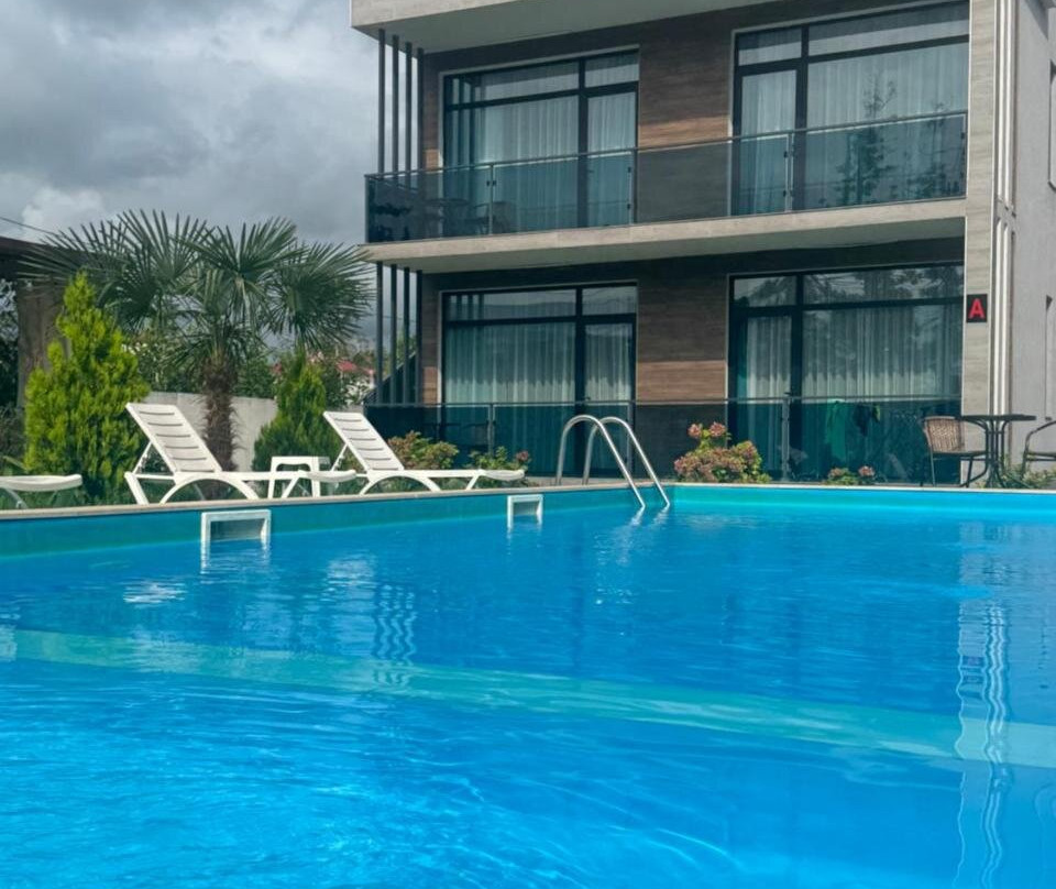 Apollo Plus Cottages