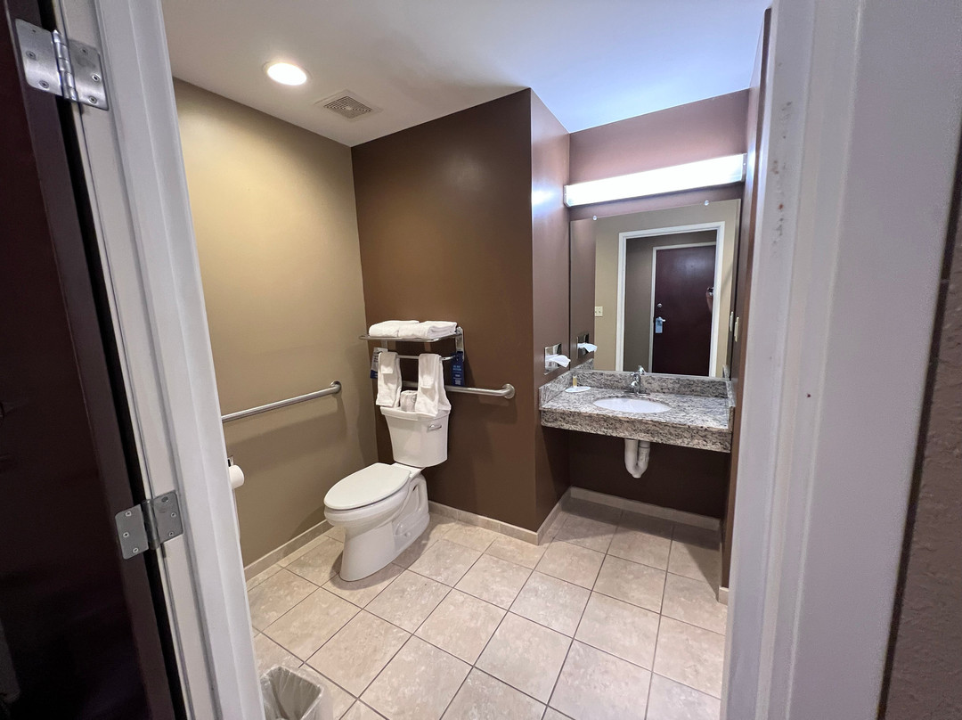 Microtel Inn & Suites by Wyndham Cambridge主图