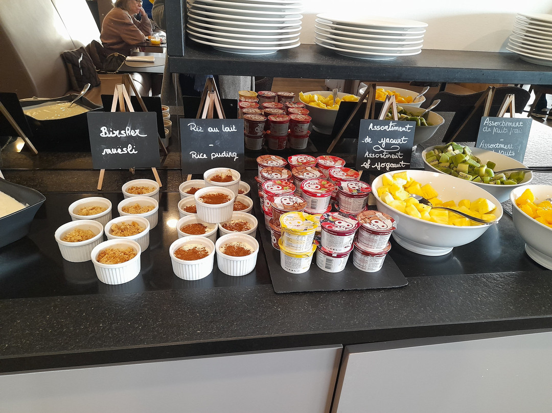 Lake Geneva Hotel主图