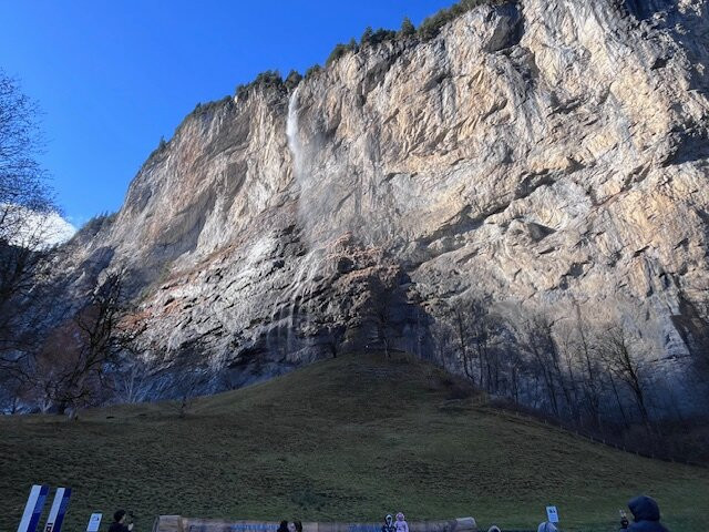 Staubbach Waterfall-劳特布龙嫩必去景点