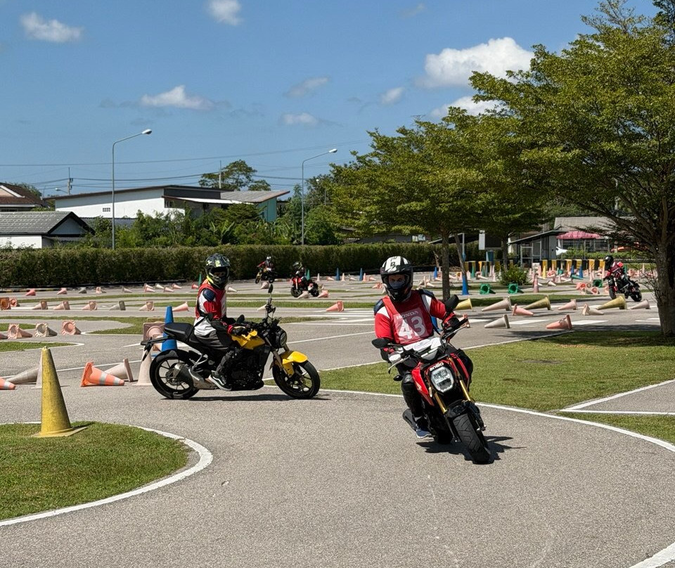 Customgarage-普吉镇必去景点