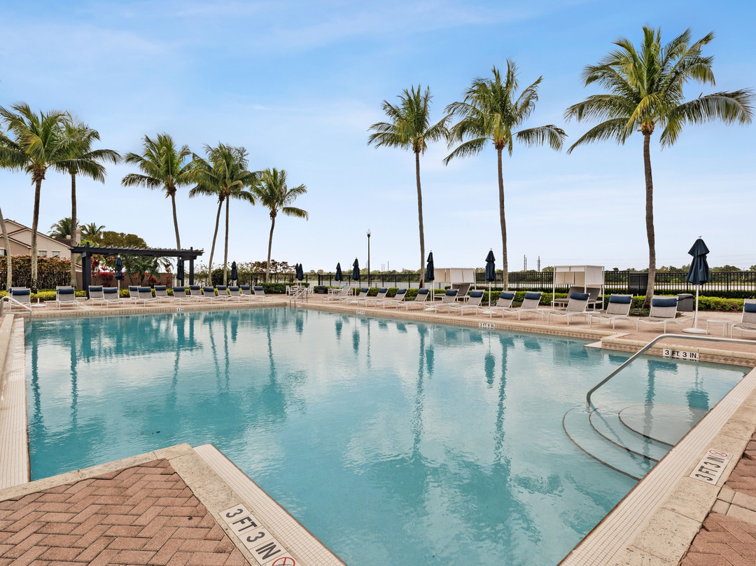 Kasa Wellington South Florida