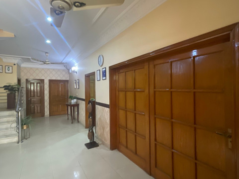 World Inn Hotel主图