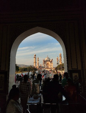 Bibi Ka Maqbara-奥兰卡巴必去景点