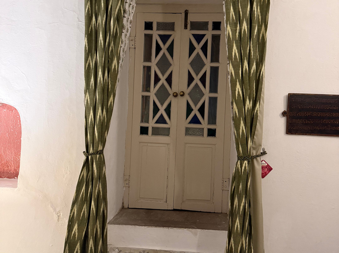 尼梅拉堡-宫殿酒店主图