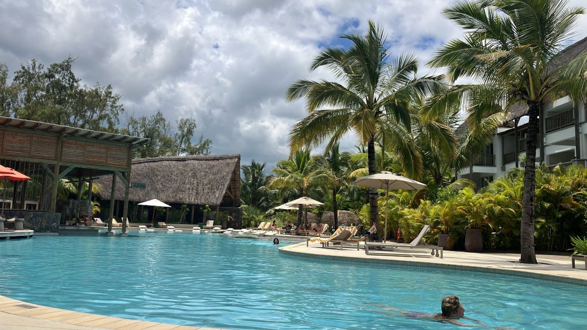 态度翡翠滩-泳池