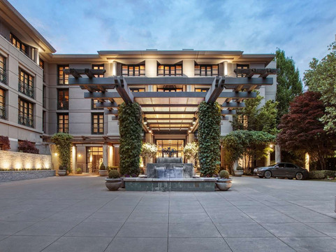 贝尔维尤俱乐部酒店主图