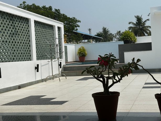 蒂萨斯酒店-官方