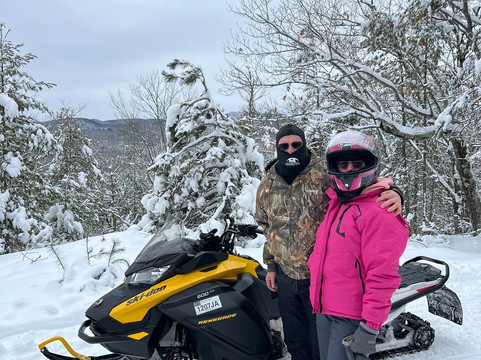 C&C Snowmobile Tours-Chestertown必去景点