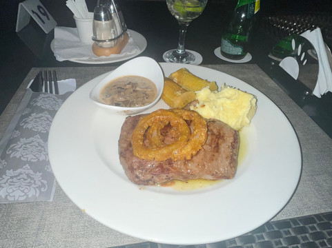 阿布贾大陆酒店主图