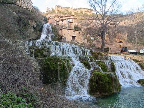 Cascada de Orbaneja-Orbaneja del Castillo必去景点