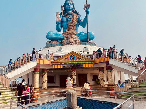 Pumdikot Shiva Statue