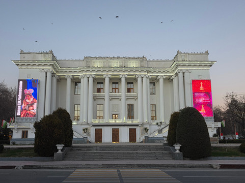 Ayni Opera & Ballet Theatre-杜尚别必去景点