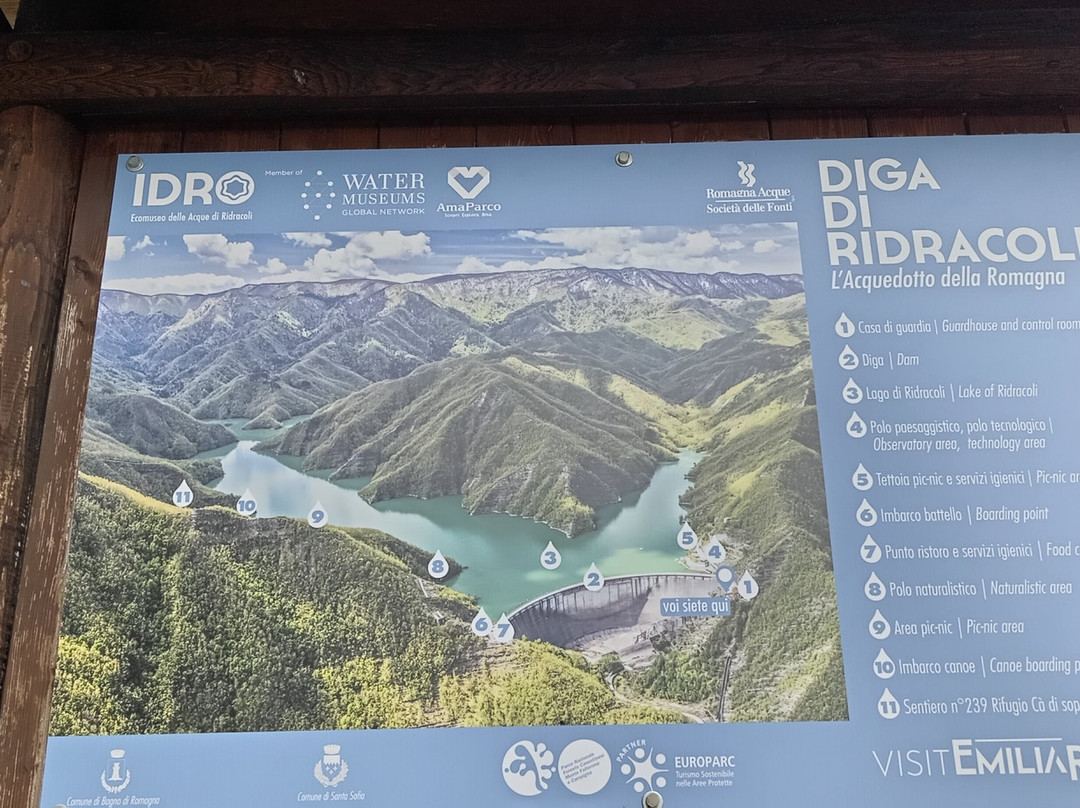 Diga di Ridracoli-Santa Sofia必去景点