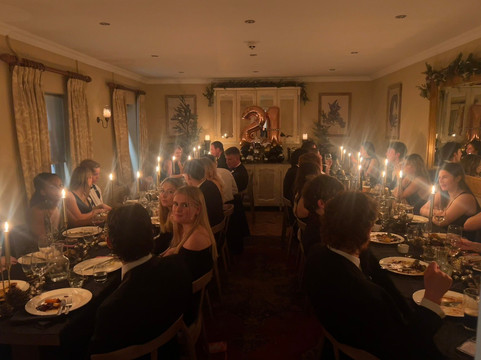 奥克皇家酒店主图