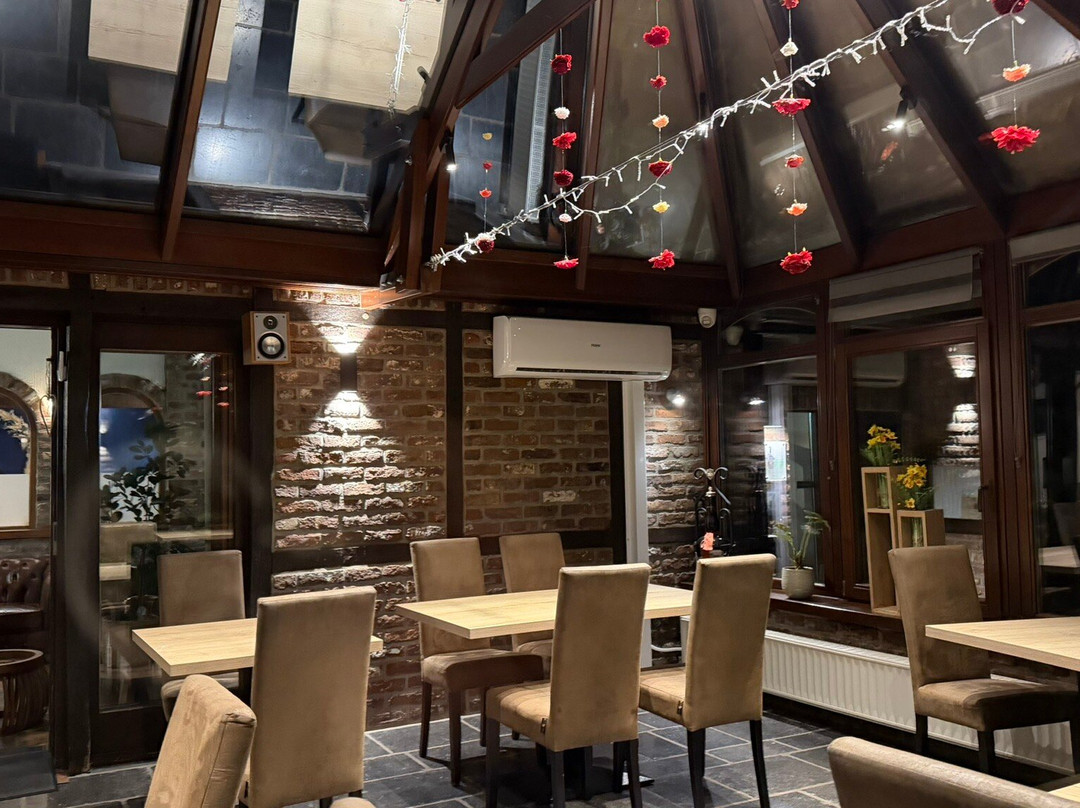 拉克雷马耶尔酒店餐厅主图