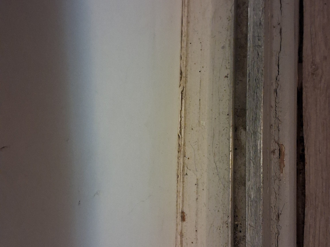 德拉默兹酒店主图