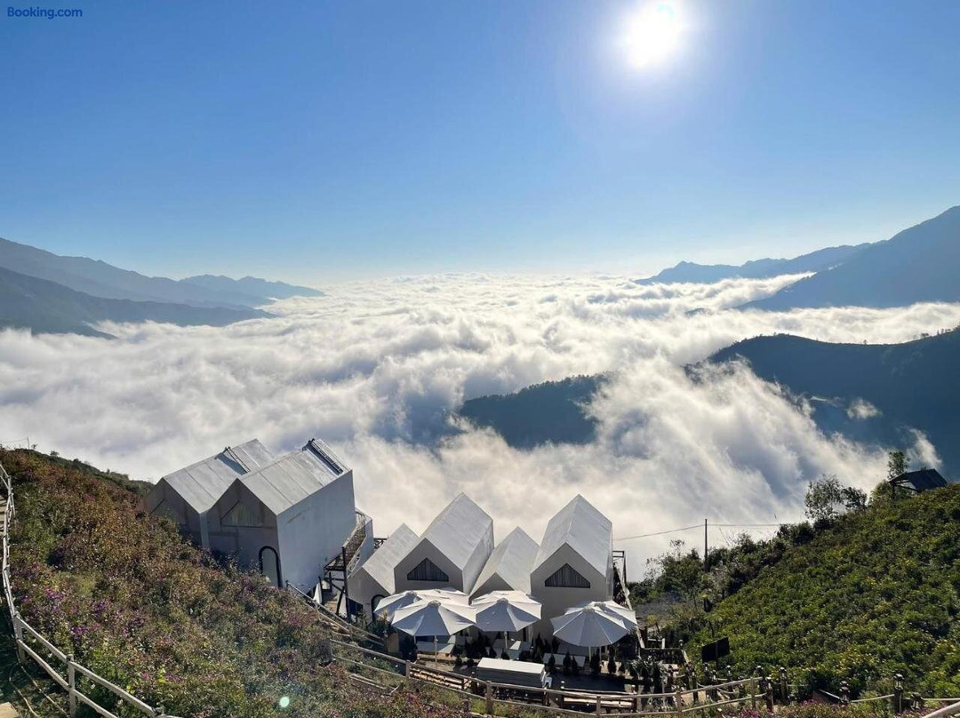 Sunset Cloud Ta Xua