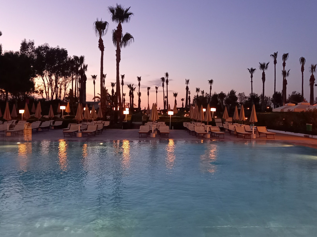 Mangia's西梅拉度假村主图