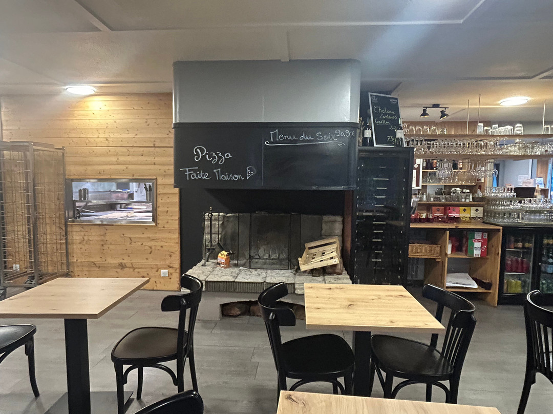 富瓦原生酒店主图