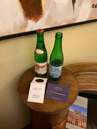 卡罗四世德迪卡酒店-傲途格精选主图