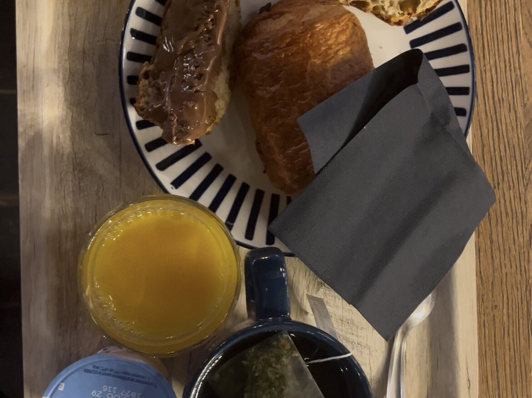 里尔艾克罗酒店主图